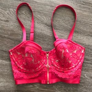 VS Red Sexy Lined Demi Buste 34D Front &Back close